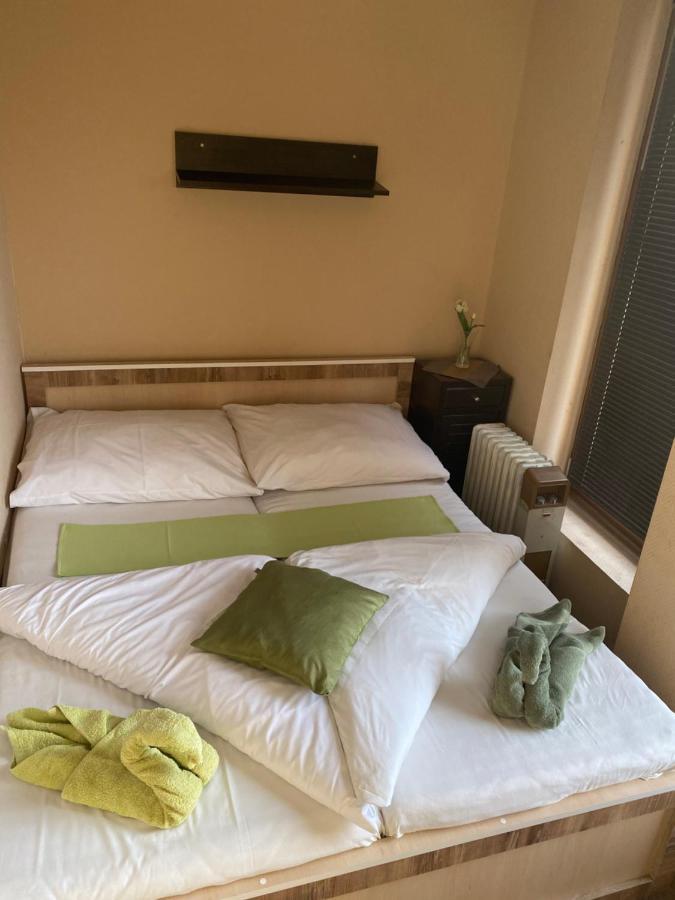 Abszolut Hotel Es Panzio Nyirbator Luaran gambar