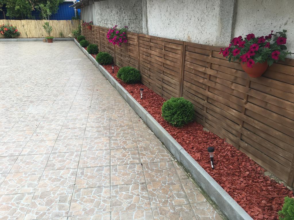 Abszolut Hotel Es Panzio Nyirbator Luaran gambar