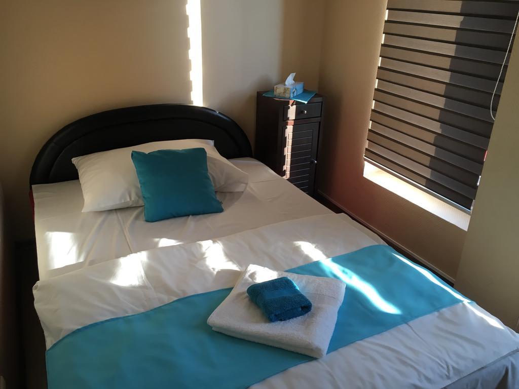 Abszolut Hotel Es Panzio Nyirbator Luaran gambar