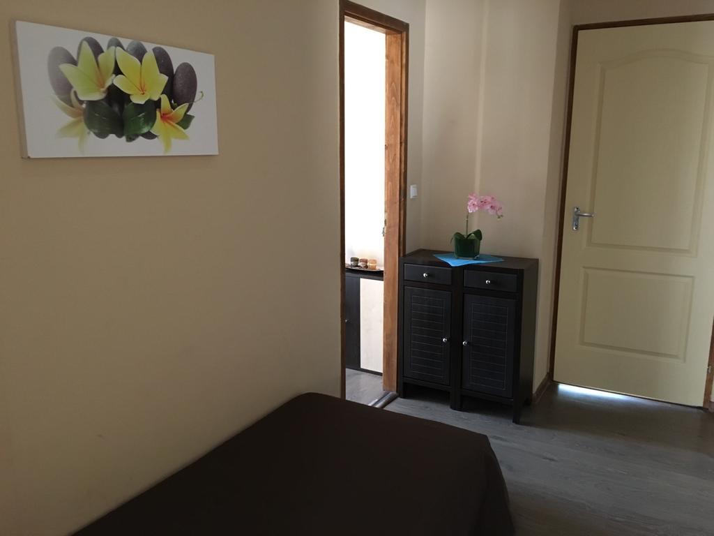 Abszolut Hotel Es Panzio Nyirbator Luaran gambar