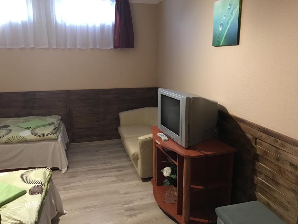 Abszolut Hotel Es Panzio Nyirbator Luaran gambar